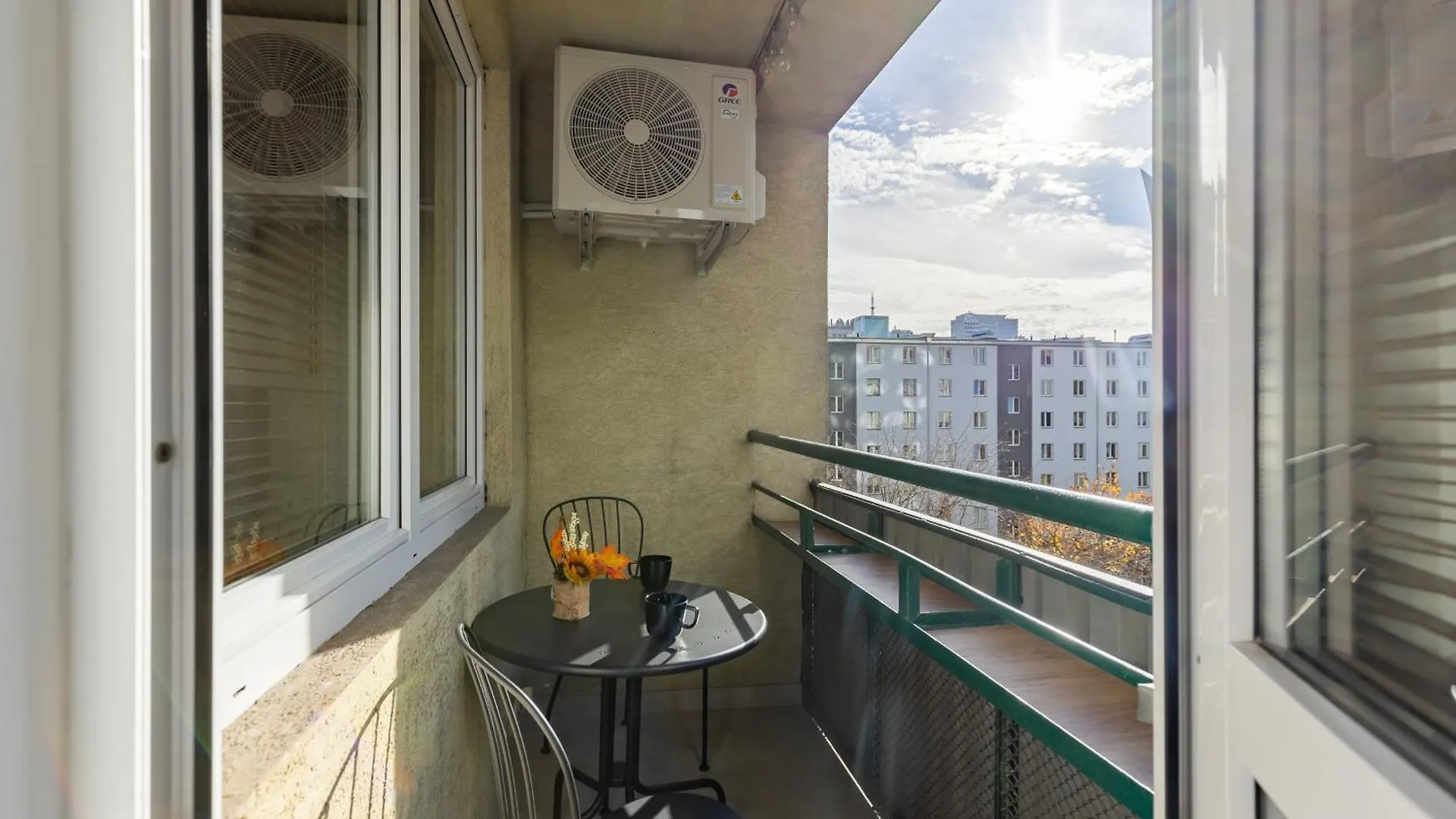 Warsaw City Life Apartment Bagno By Noclegi Renters 0*,  Polónia